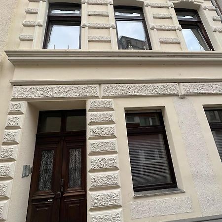 Retro Appartement Im Herzen Von Koeln Deutz Exterior photo